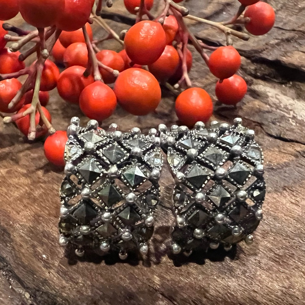 Black Marcasite Huggies Earrings Sterling Silver Vintage Gem Fall Punch In